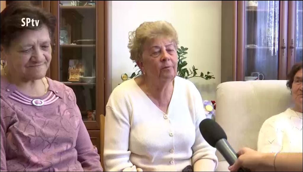 Jubilál A Kéknefelejcs Népdalkör